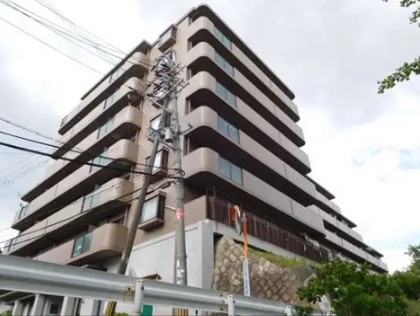 クラウンハイム豊中柴原モノレール駅前 外観