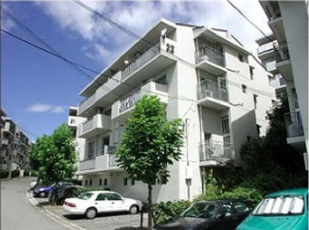 公団千里緑丘団地２２号棟 外観