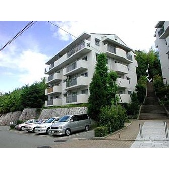 公団千里緑丘団地３６号棟 外観