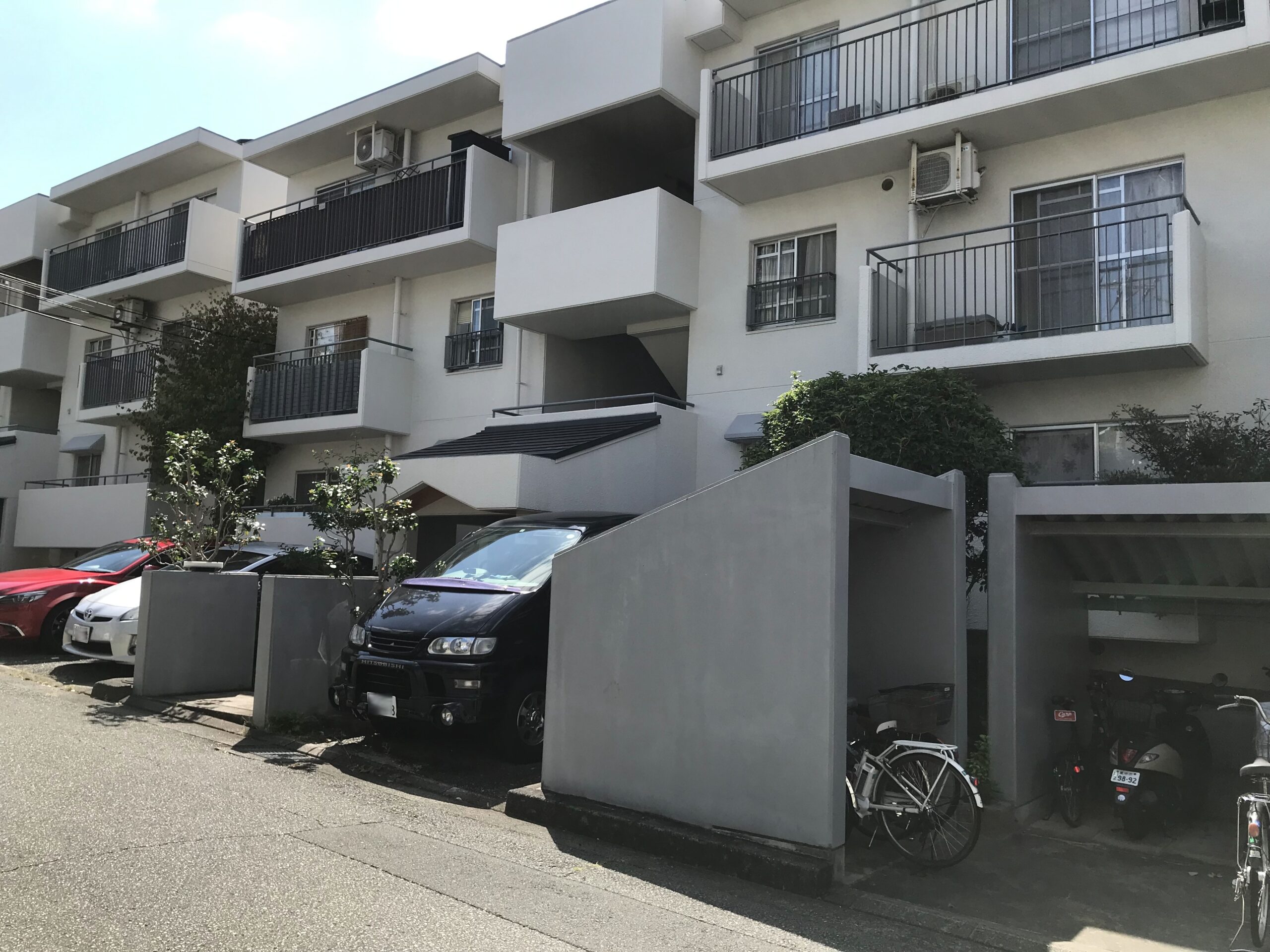 公団千里緑丘団地９号棟 外観