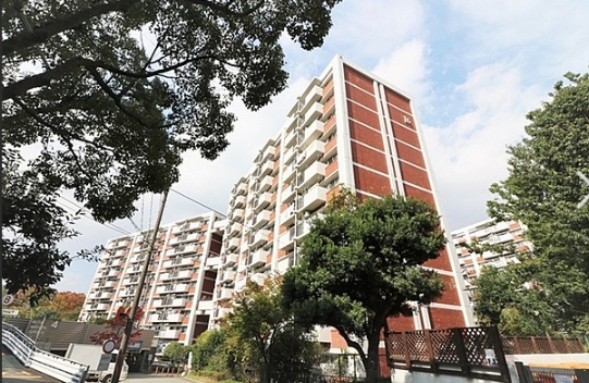 北緑丘第４住宅１６号棟 外観