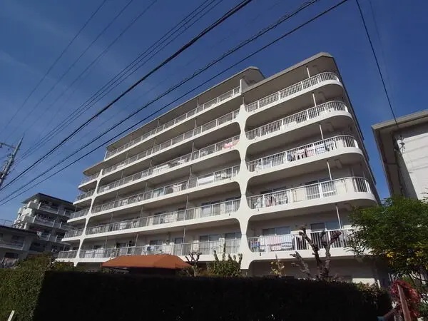 服部緑地スカイハイツ 外観