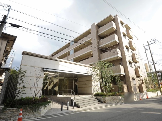 ローレルコート豊中長興寺公園 外観