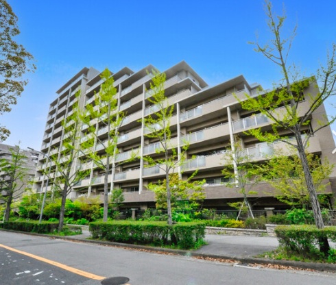 グランドメゾン千里中央東丘４番館 外観