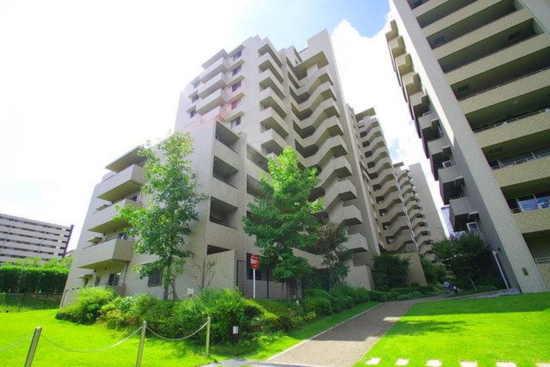 ジオメゾン新千里東町３番館 外観