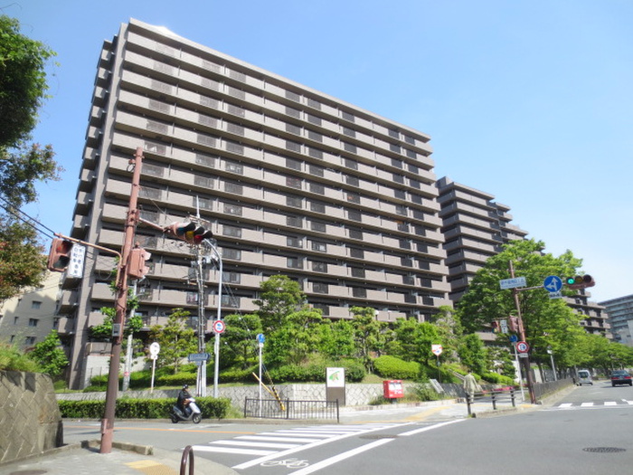 フォルム千里中央C棟 外観