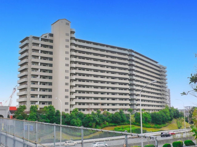 リバーガーデン千里中央 外観