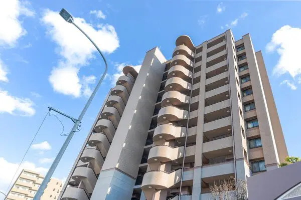 アービング千里中央シーズンズ 外観