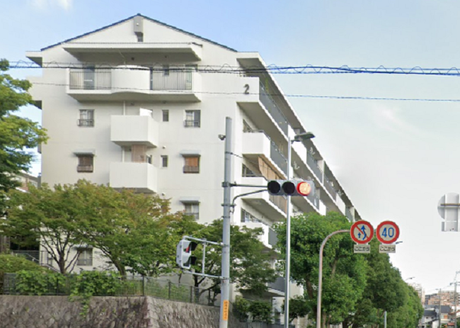 公団千里緑丘団地２号棟 外観