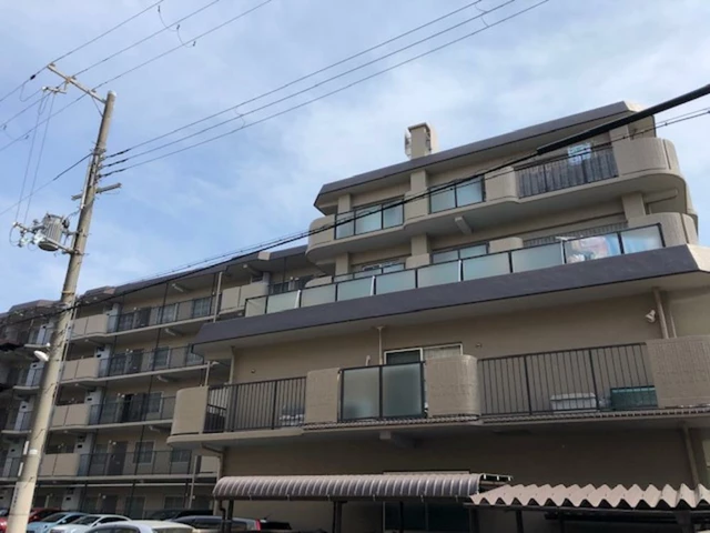 日商岩井北桜塚マンション 外観