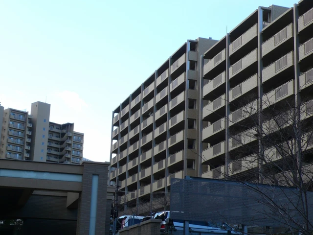 新千里桜ヶ丘メゾンシティ六番館 外観