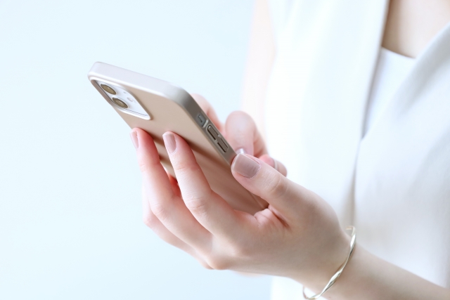 LINEで気軽に相談する