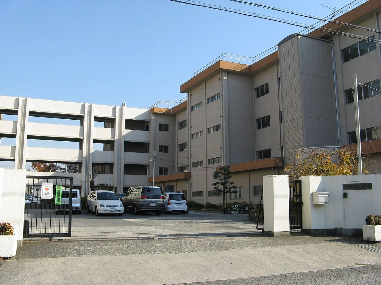 浜・第十二中学校