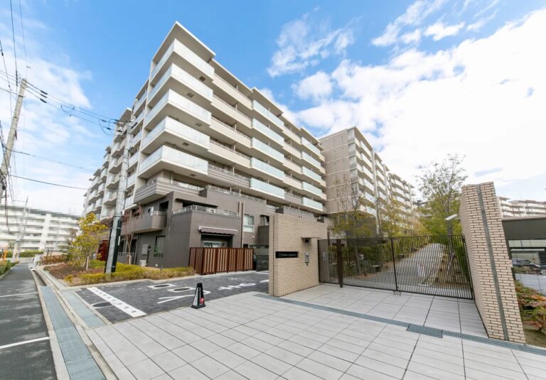 グランロジュマン豊中少路Ｄ街区の掲載写真